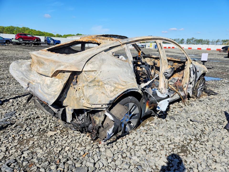 Продажа на аукционе авто 2020 Tesla Model Y, vin: 5YJYGDEE3LF032845, номер лота: 52139286