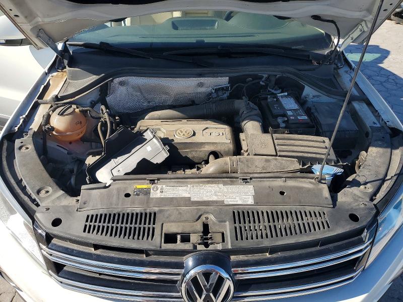 Продаж на аукціоні авто 2015 Volkswagen Tiguan, vin: WVGBV7AX2FW605959, номер лоту: 52883816