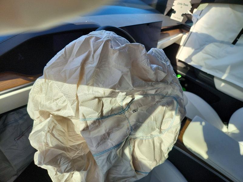 53884756 :رقم المزاد ، 7SAXCAE51NF357053 vin ، 2022 Tesla Model X مزاد بيع