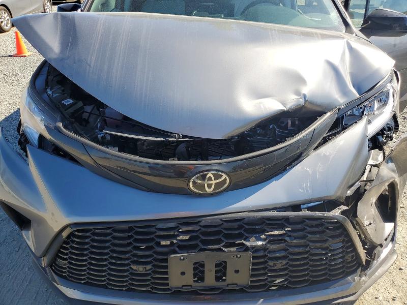 Продажа на аукционе авто 2026 Toyota Sienna, vin: 5TDXSKFC9TS232538, номер лота: 52511056