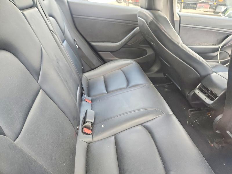 53410446 :رقم المزاد ، 5YJ3E1EA3JF153710 vin ، 2018 Tesla Model 3 مزاد بيع