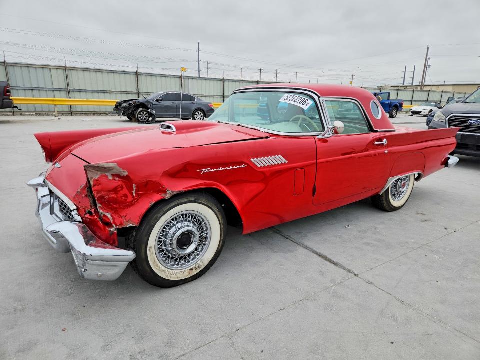 52362206 :رقم المزاد ، D7FH333820 vin ، 1957 Ford Thunderbird مزاد بيع
