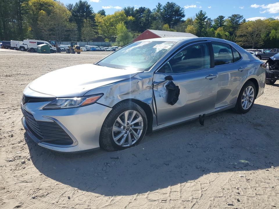 Auction sale of the 2024 Toyota Camry, vin: 4T1C11AK0RU209384, lot number: 52012756