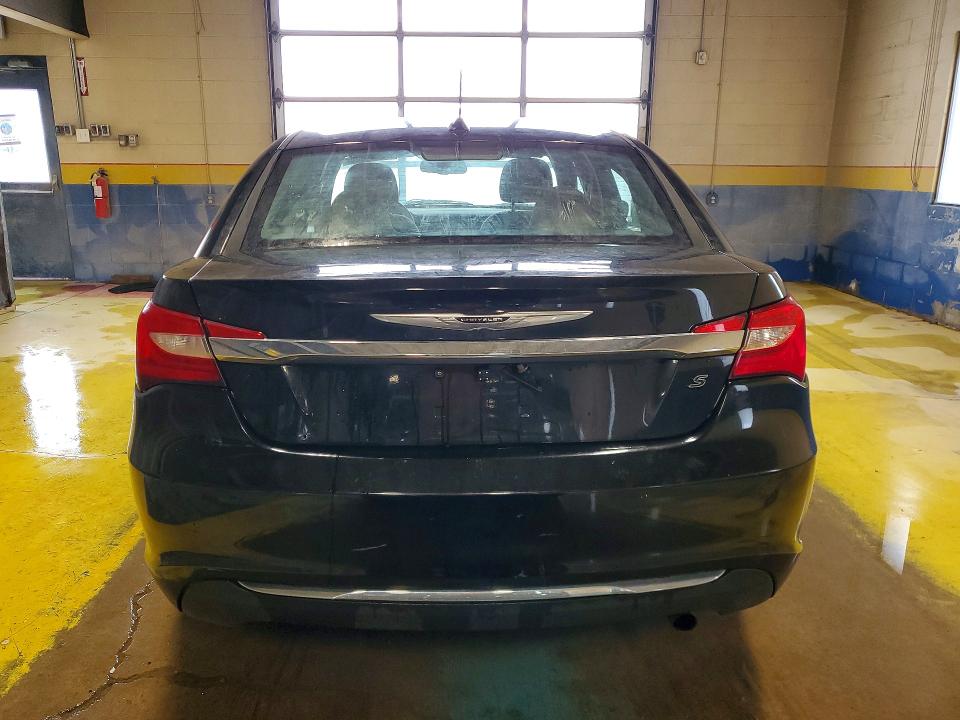 Продажа на аукционе авто 2014 Chrysler 200, vin: 1C3CCBBBXEN119493, номер лота: 54340186