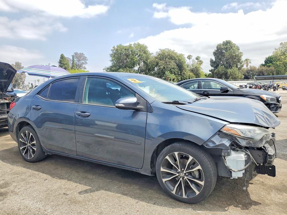 Продажа на аукционе авто 2018 Toyota Corolla, vin: 2T1BURHE6JC098962, номер лота: 53807426