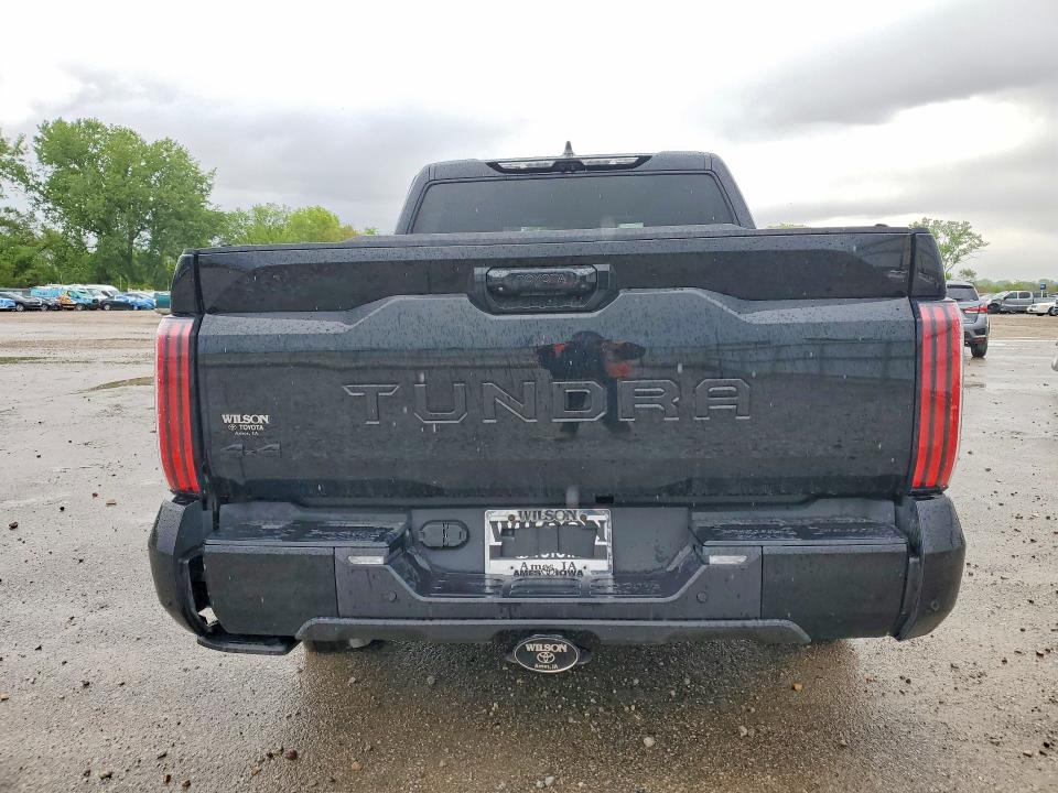 Продаж на аукціоні авто 2024 Toyota Tundra, vin: 5TFNC5DB3RX062681, номер лоту: 52782616