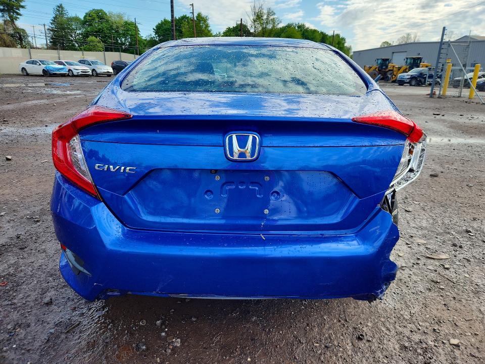 Продаж на аукціоні авто 2018 Honda Civic, vin: 2HGFC2F58JH594853, номер лоту: 52725626