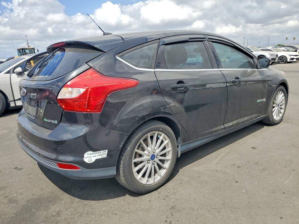 Продажа на аукционе авто 2014 Ford Focus, vin: 1FADP3R45EL311844, номер лота: 55175056