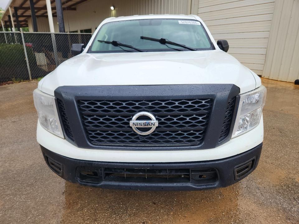 52826386 :رقم المزاد ، 1N6AA1R78HN571688 vin ، 2017 Nissan Titan مزاد بيع
