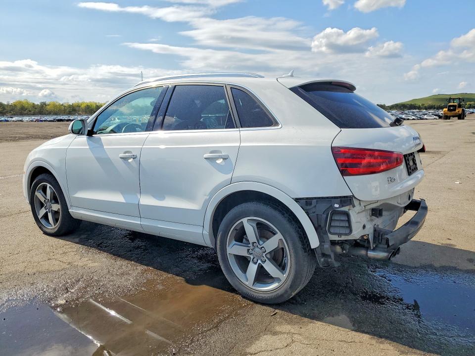 2015 Audi Q3 მანქანა იყიდება აუქციონზე, vin: WA1EFCFS4FR012407, აუქციონის ნომერი: 53772096