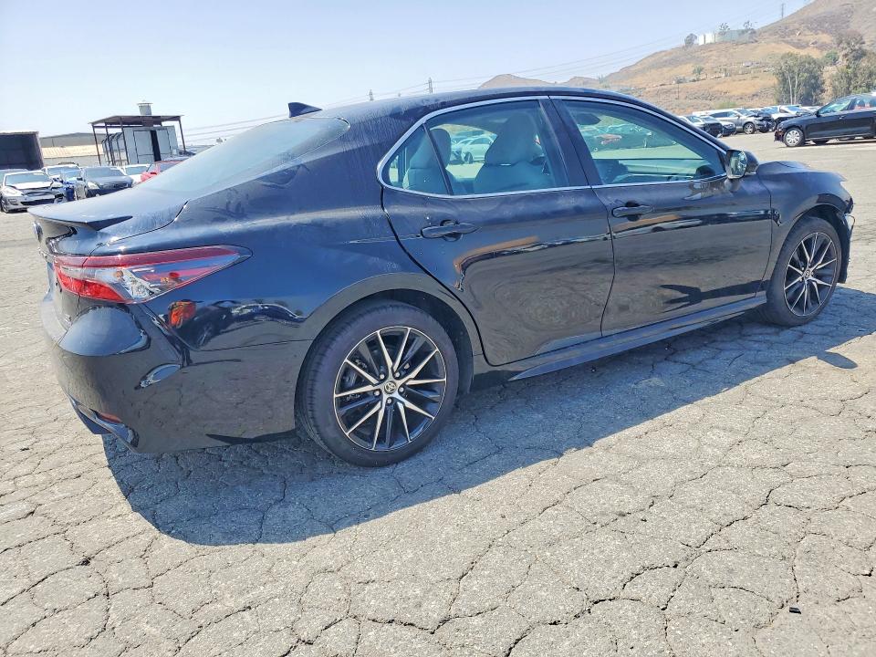Продажа на аукционе авто 2022 Toyota Camry Hybrid, vin: 4T1G31AK2NU597885, номер лота: 52942186