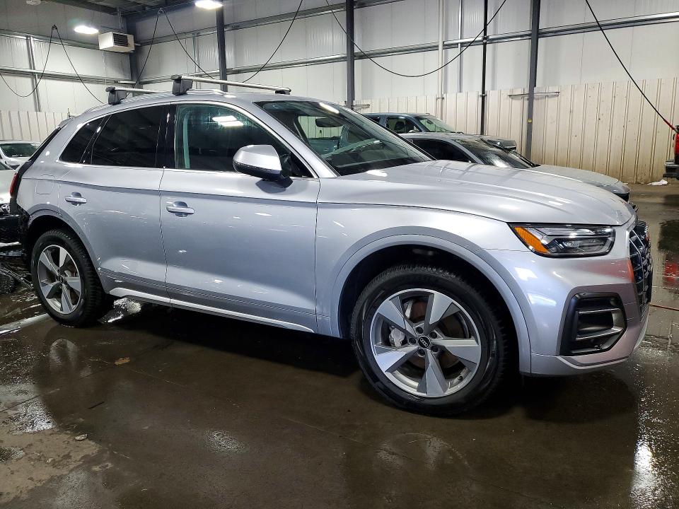 53811756 :رقم المزاد ، WA1BBAFY3N2136070 vin ، 2022 Audi Q5 مزاد بيع