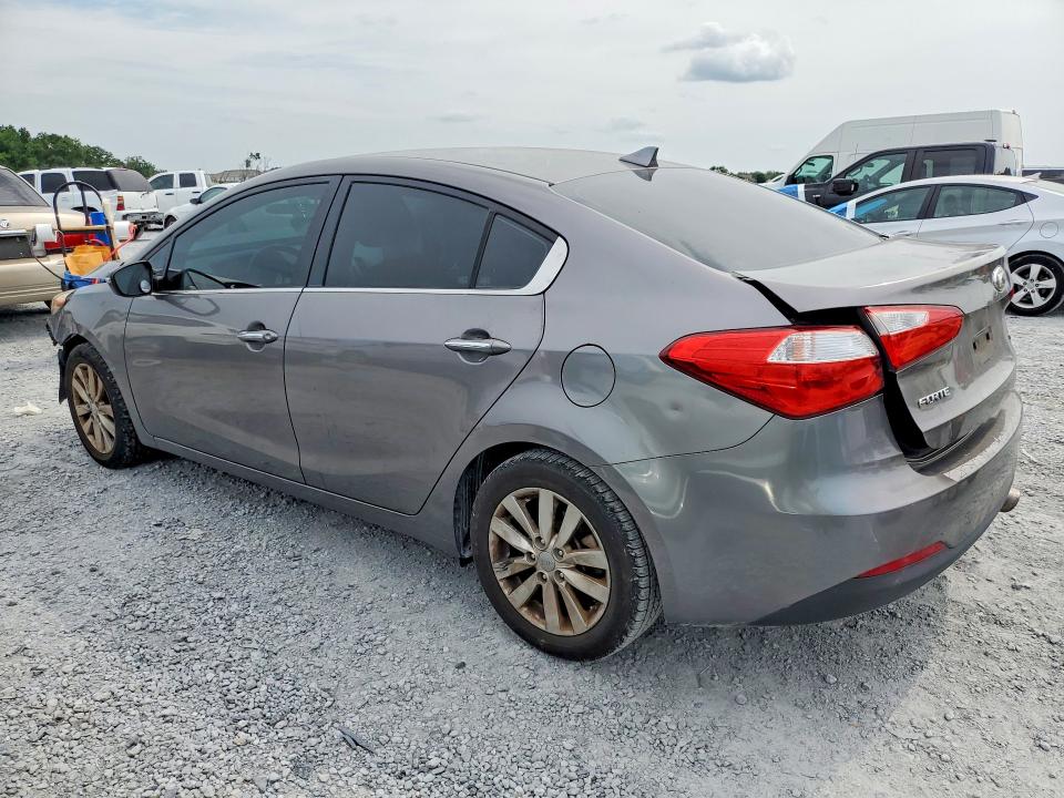 Продажа на аукционе авто 2015 Kia Forte, vin: KNAFX4A8XF5386498, номер лота: 52777646