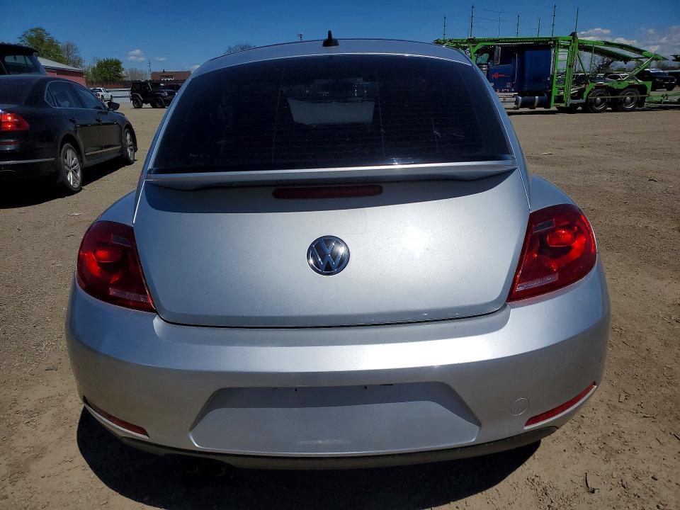 51410316 :رقم المزاد ، 3VWJ07AT2FM649811 vin ، 2015 Volkswagen Beatle مزاد بيع