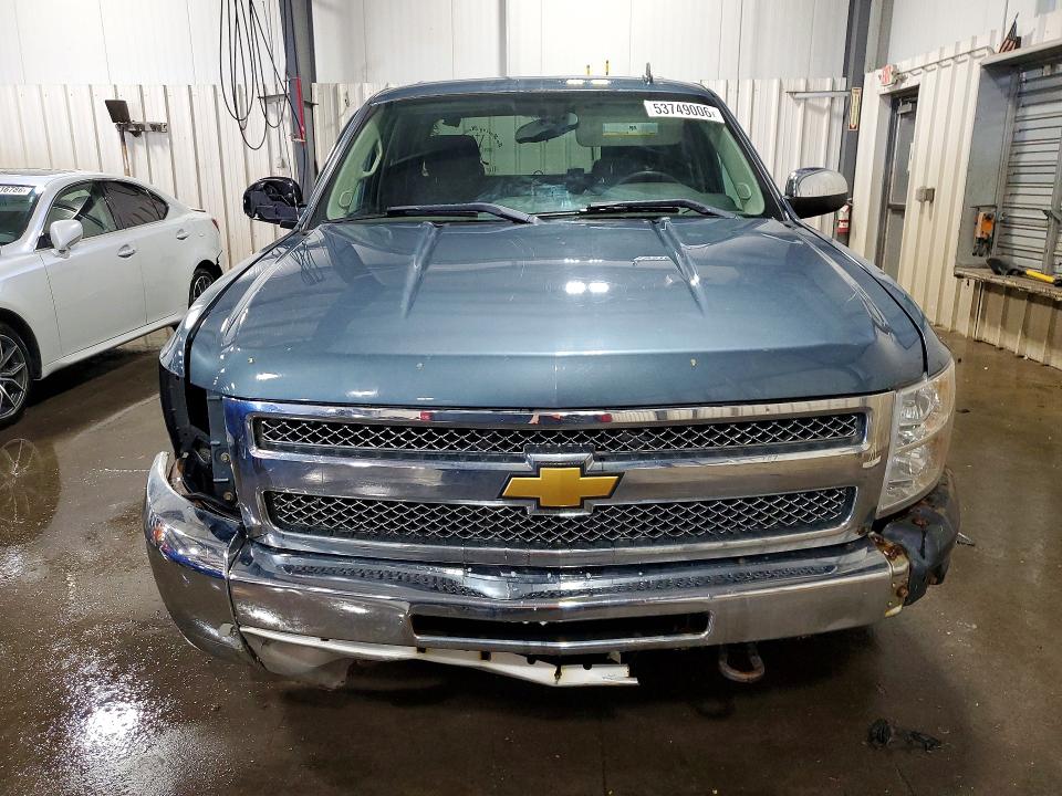 2013 Chevrolet Silverado მანქანა იყიდება აუქციონზე, vin: 3GCPKSE70DG281972, აუქციონის ნომერი: 53749006