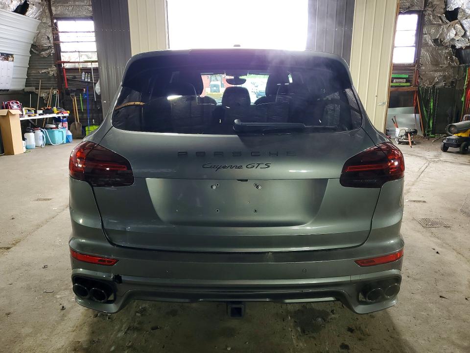 54097886 :رقم المزاد ، WP1AD2A27JLA80755 vin ، 2018 Porsche Cayenne مزاد بيع