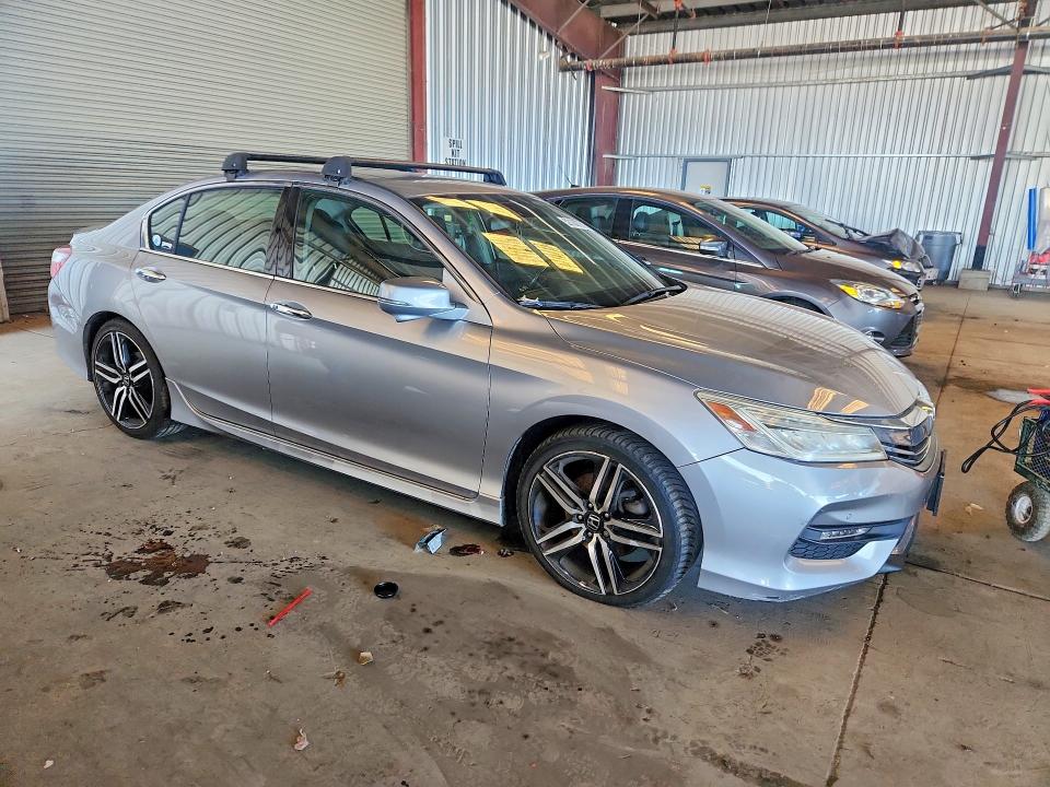 Aukcja sprzedaży 2017 Honda Accord, vin: 1HGCR3F91HA028164, numer aukcji: 52102756