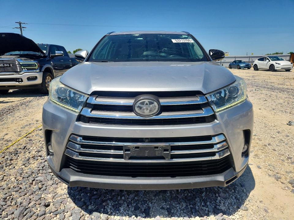 53213766 :رقم المزاد ، 5TDYZRFH4KS322473 vin ، 2019 Toyota Highlander مزاد بيع
