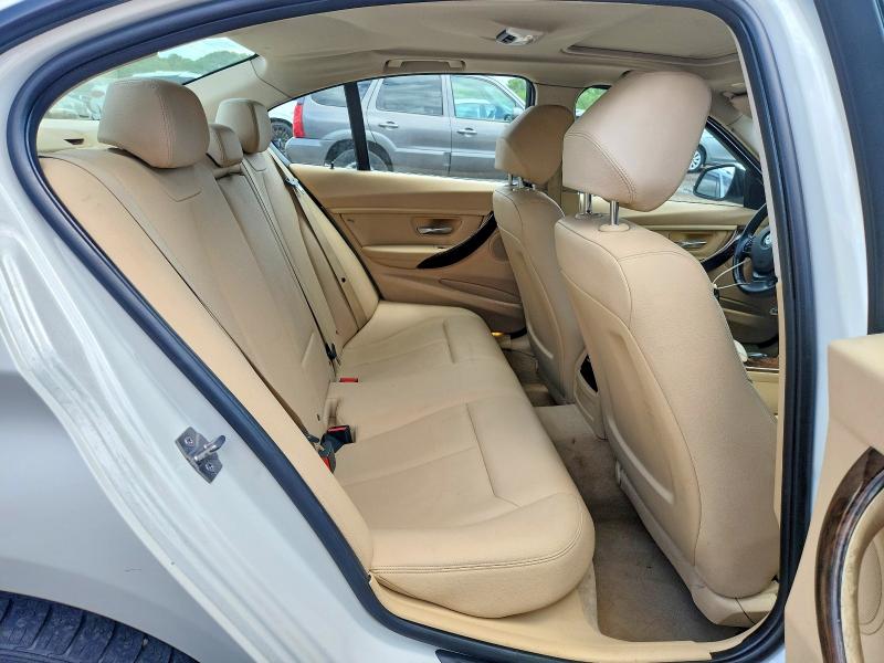 53360046 :رقم المزاد ، WBA3C3C50DF978706 vin ، 2013 Bmw 320 مزاد بيع