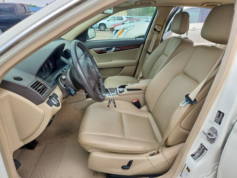 50641156 :رقم المزاد ، WDDGF54X09R050669 vin ، 2009 Mercedes-benz C مزاد بيع