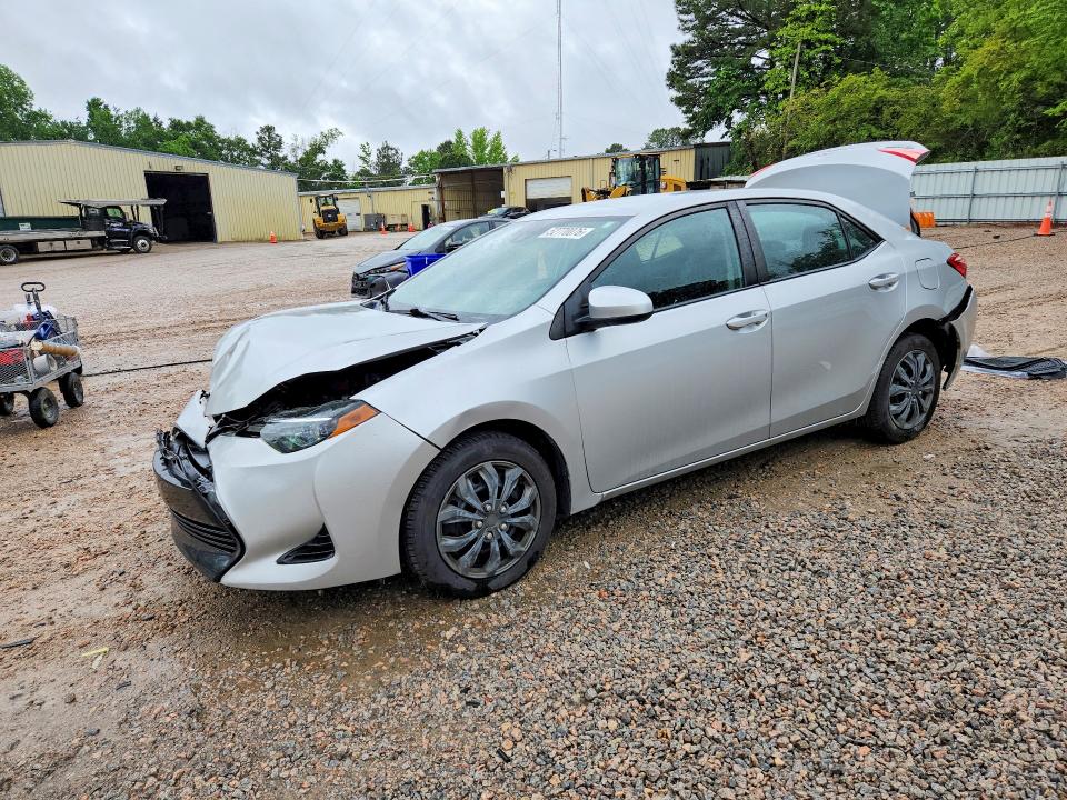2018 Toyota Corolla მანქანა იყიდება აუქციონზე, vin: 5YFBURHE4JP760117, აუქციონის ნომერი: 52770076