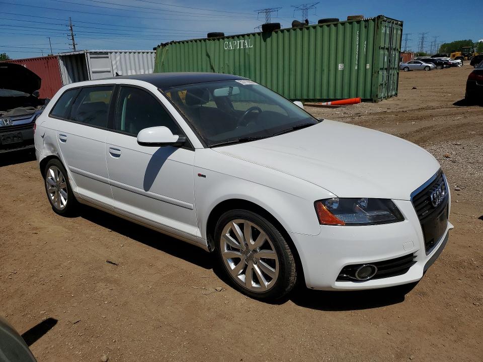 53712886 :رقم المزاد ، WAUDFAFM6BA055806 vin ، 2011 Audi A3 مزاد بيع