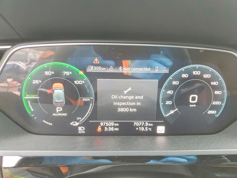 2019 Audi E-tron მანქანა იყიდება აუქციონზე, vin: WA1VAAGE3KB015667, აუქციონის ნომერი: 52663596