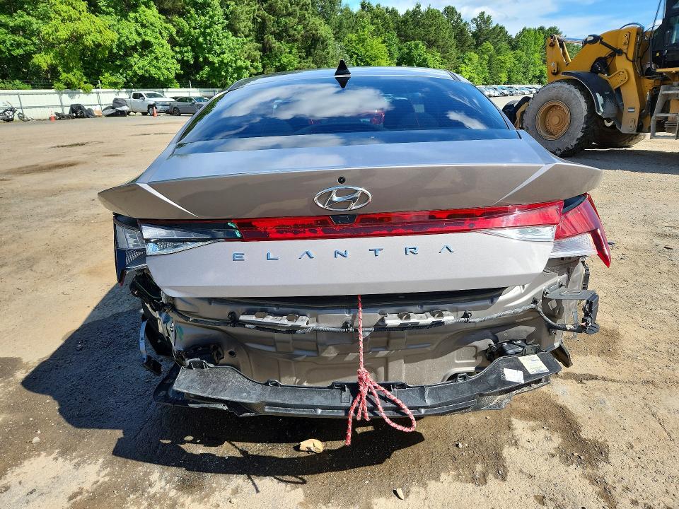 2023 Hyundai Elantra მანქანა იყიდება აუქციონზე, vin: KMHLM4AGXPU514229, აუქციონის ნომერი: 54979306