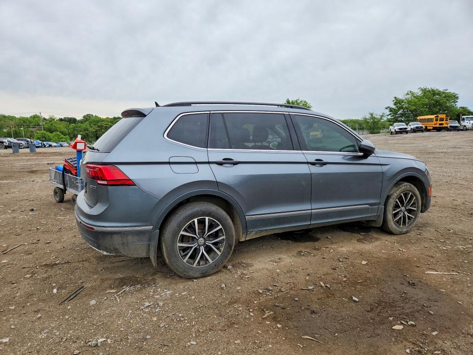 53052226 :رقم المزاد ، 3VV2B7AX7MM091053 vin ، 2021 Volkswagen Tiguan مزاد بيع