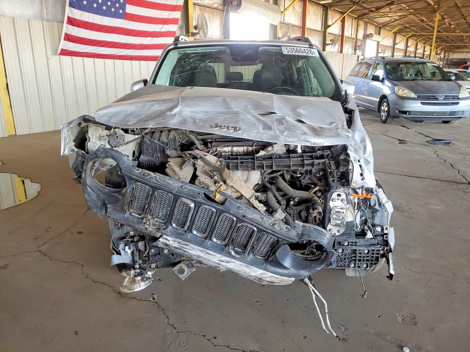 53560426 :رقم المزاد ، ZACCJBBB3HPF59214 vin ، 2017 Jeep Renegade مزاد بيع