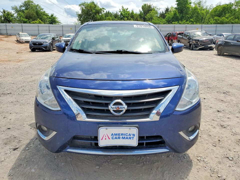 51819056 :رقم المزاد ، 3N1CN7AP8JL884215 vin ، 2018 Nissan Versa مزاد بيع