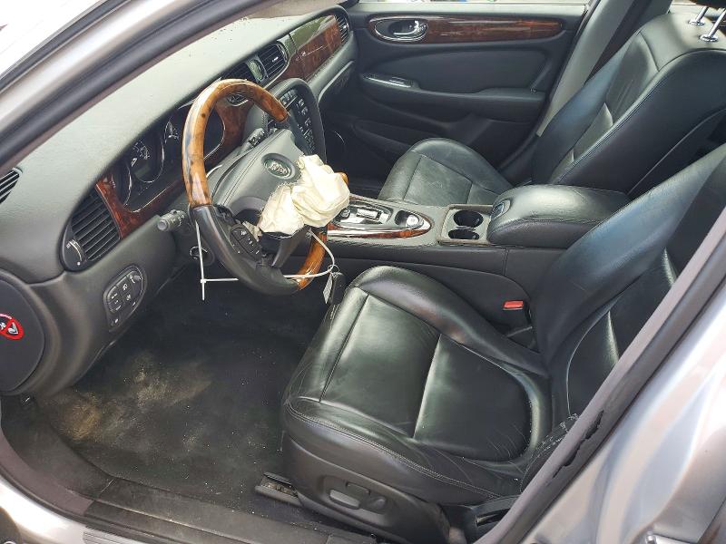 54612886 :رقم المزاد ، SAJWA71C24SG22199 vin ، 2004 Jaguar Xj8 مزاد بيع