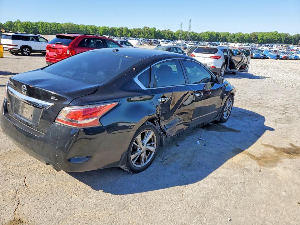 Продажа на аукционе авто 2015 Nissan Altima, vin: 1N4AL3AP2FN863716, номер лота: 53240936