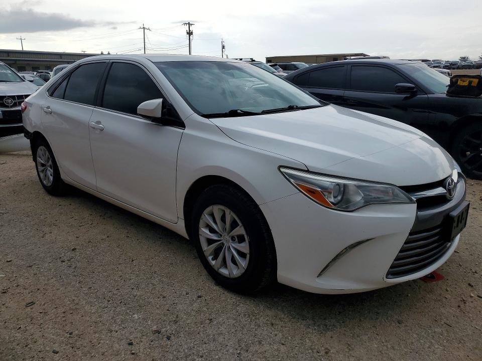 2015 Toyota Camry მანქანა იყიდება აუქციონზე, vin: 4T4BF1FKXFR512941, აუქციონის ნომერი: 54596216