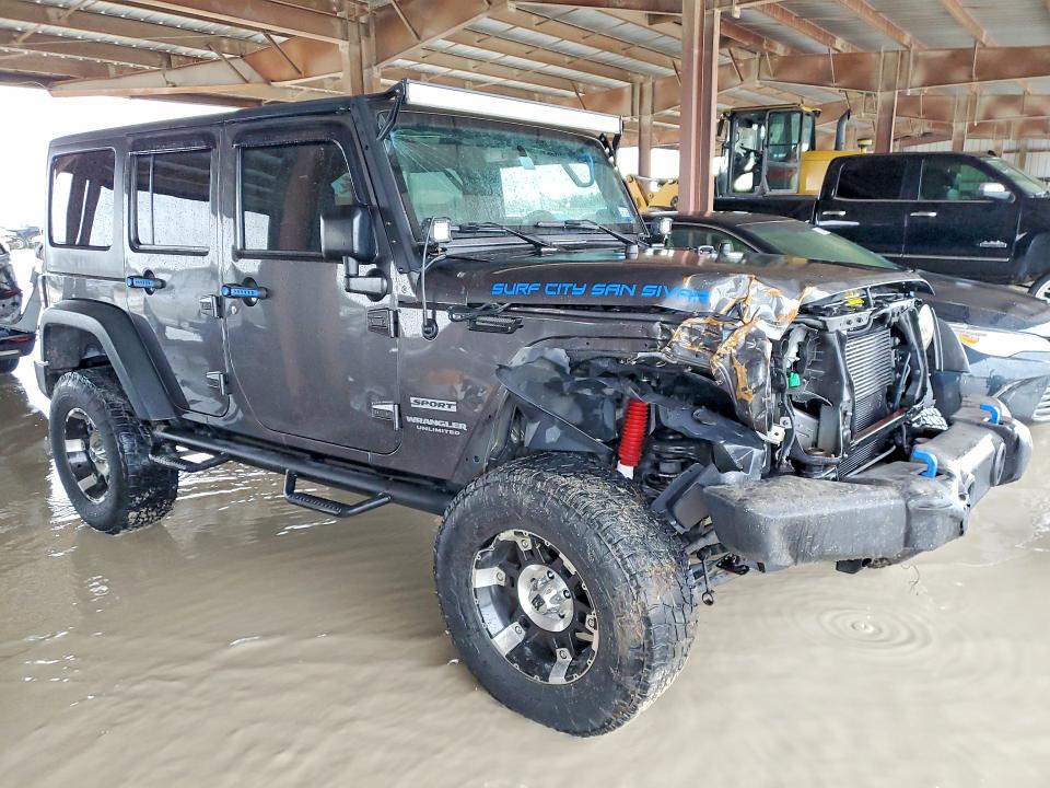 52263746 :رقم المزاد ، 1C4BJWDG3HL612638 vin ، 2017 Jeep Wrangler Unlimited مزاد بيع