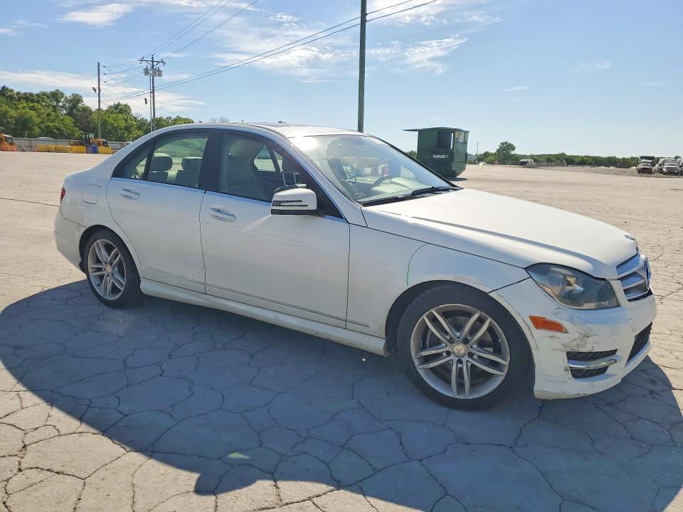 53073976 :رقم المزاد ، WDDGF4HB8DR296757 vin ، 2013 Mercedes-benz C مزاد بيع