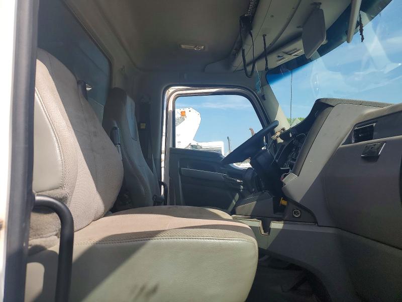52649576 :رقم المزاد ، 1NKZLP0X4HJ153845 vin ، 2017 Kenworth T8 Series مزاد بيع