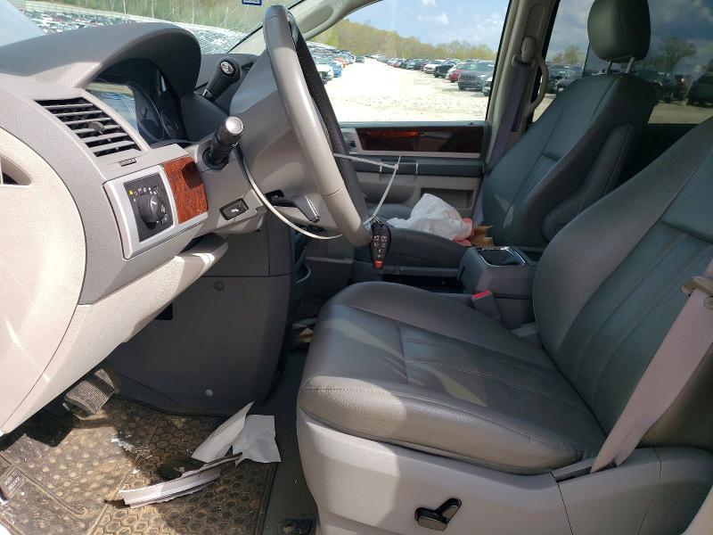 49794236 :رقم المزاد ، 2A4RR5D15AR110511 vin ، 2010 Chrysler Town & Country مزاد بيع