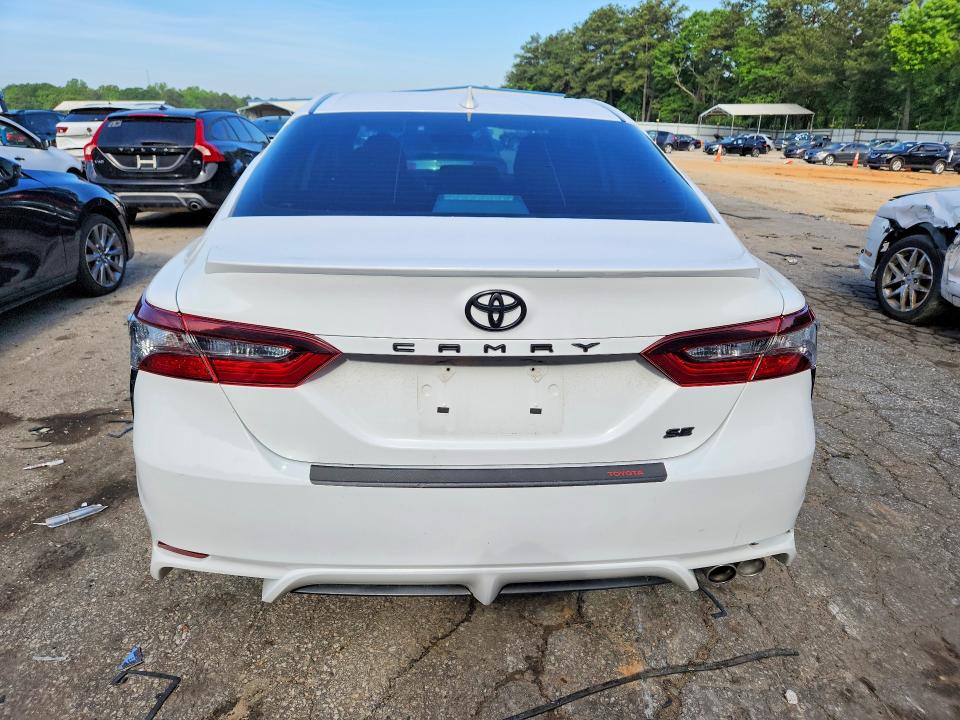 53234966 :رقم المزاد ، 4T1G11AK4MU477817 vin ، 2021 Toyota Camry مزاد بيع
