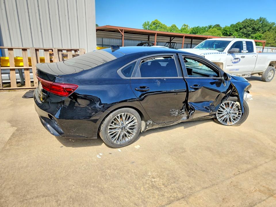 53232526 :رقم المزاد ، 3KPF54ADXRE763250 vin ، 2024 Kia Forte مزاد بيع