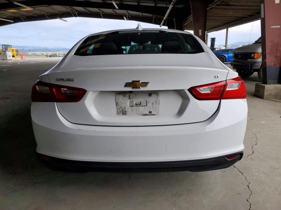 Продажа на аукционе авто 2018 Chevrolet Malibu, vin: 1G1ZD5ST6JF140285, номер лота: 52342876