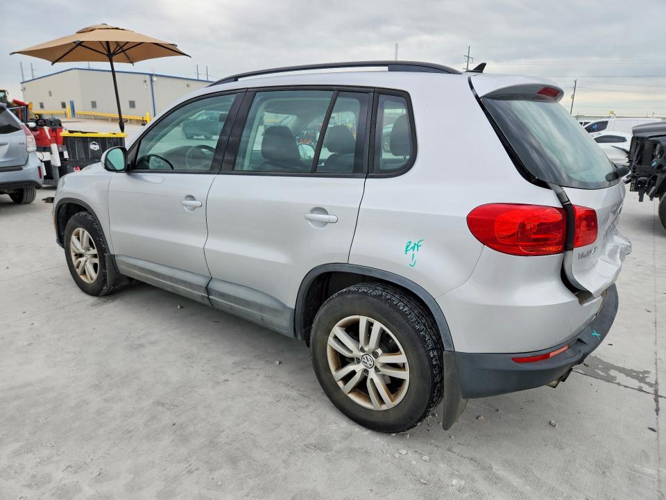 2015 Volkswagen Tiguan მანქანა იყიდება აუქციონზე, vin: WVGBV7AX3FW610040, აუქციონის ნომერი: 53562166