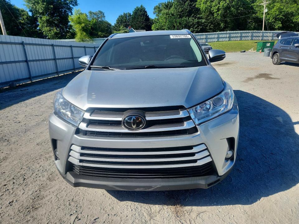 Продажа на аукционе авто 2018 Toyota Highlander, vin: 5TDKZRFH3JS544510, номер лота: 53692766