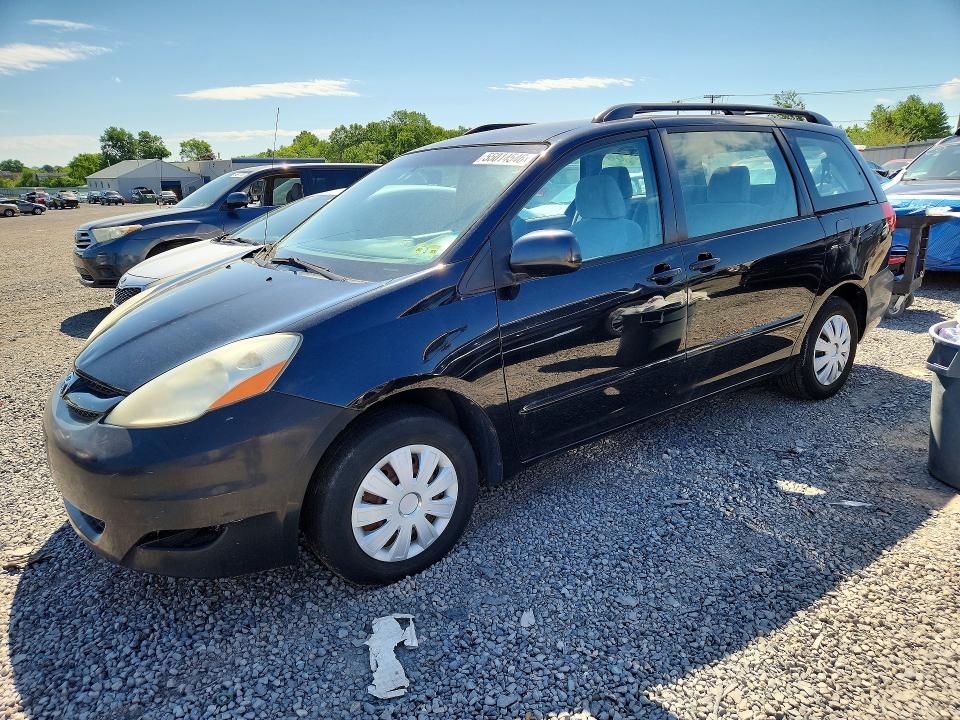 Auction sale of the 2010 Toyota Sienna, vin: 5TDKK4CCXAS296403, lot number: 55014546