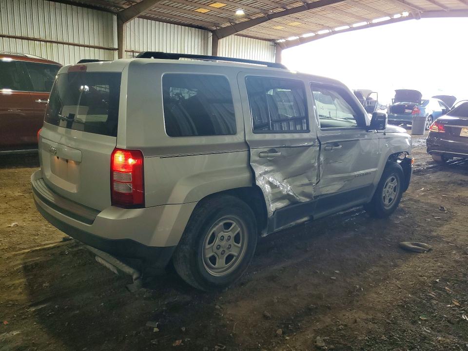 54976406 :رقم المزاد ، 1J4NT1GB9BD198061 vin ، 2011 Jeep Patriot مزاد بيع