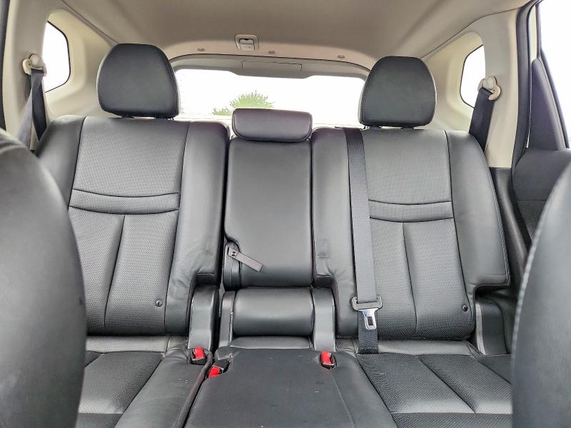 2015 Nissan Rogue მანქანა იყიდება აუქციონზე, vin: 5N1AT2MV5FC819974, აუქციონის ნომერი: 55008926