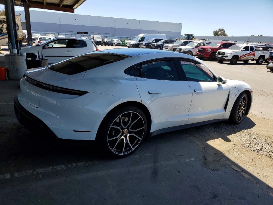 54352866 :رقم المزاد ، WP0AA2Y10PSA15061 vin ، 2023 Porsche Taycan مزاد بيع