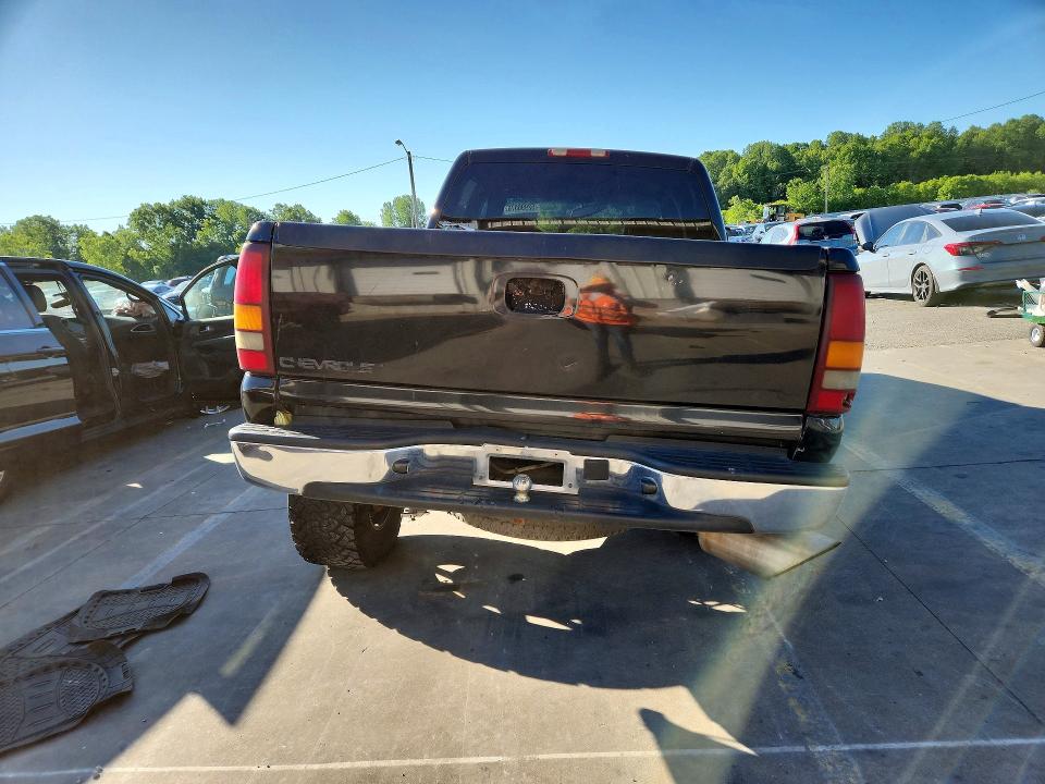Продажа на аукционе авто 2002 Chevrolet Silverado, vin: 1GCHK231X2F210876, номер лота: 52996076