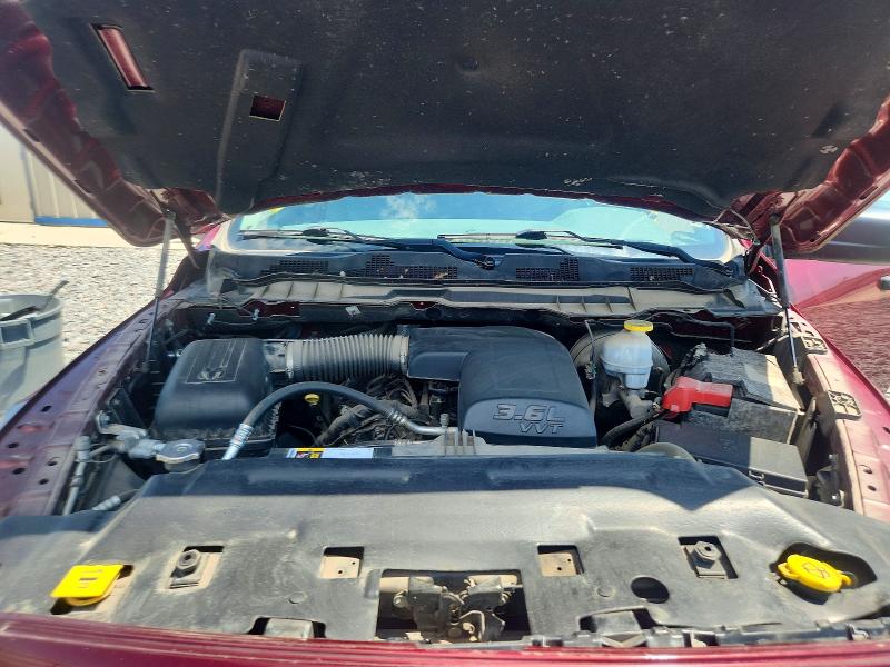 55125056 :رقم المزاد ، 1C6RR7FG6JS273807 vin ، 2018 Ram 1500 مزاد بيع