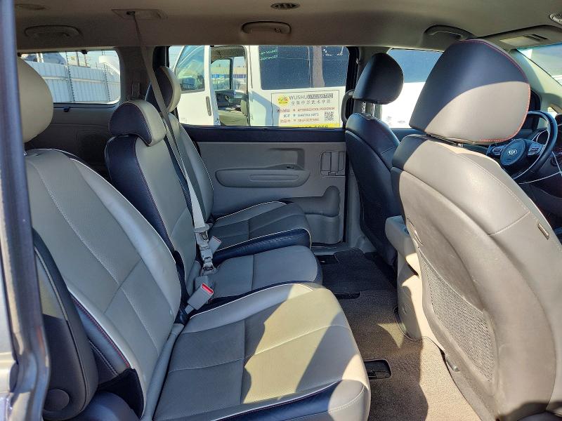 54407906 :رقم المزاد ، KNDMB5C17H6246758 vin ، 2017 Kia Sedona مزاد بيع